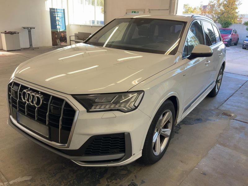 Audi Q7 50 TDI quattro S line