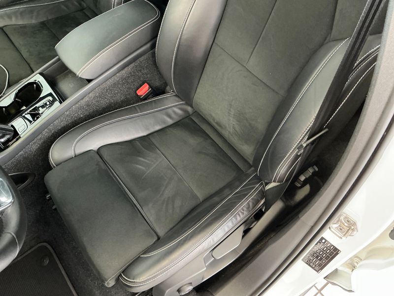 Volvo XC40 1.5 T5 Recharge Plug-in Hybrid R Design 2WD