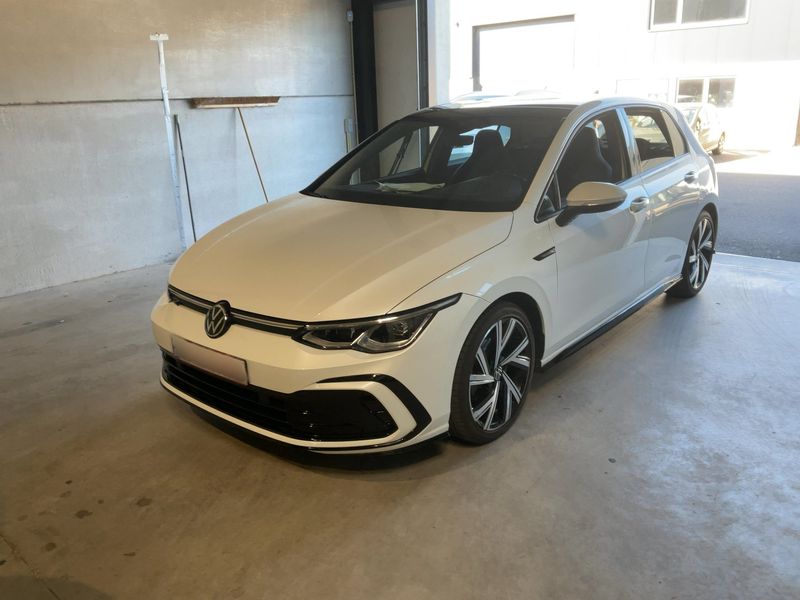 Volkswagen Golf VIII 1.5 eTSI ACT R-Line