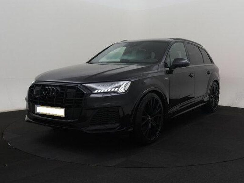 Audi Q7 55 TFSIe quattro S line
