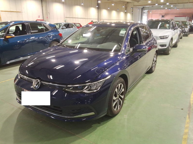 Volkswagen Golf VIII 1.0 eTSI Active