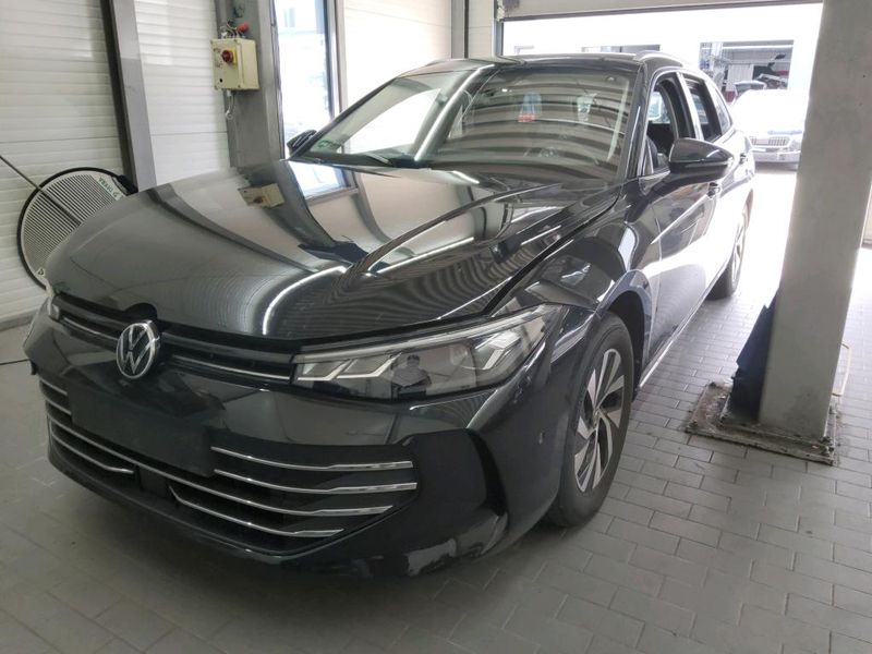 Volkswagen Passat 1.5 eTSI Business