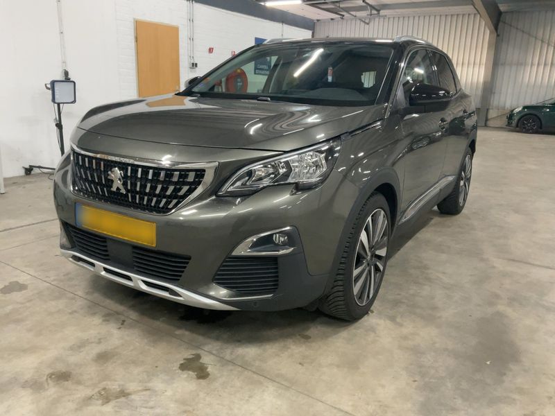 Peugeot 3008 1.2 PureTech Allure Business