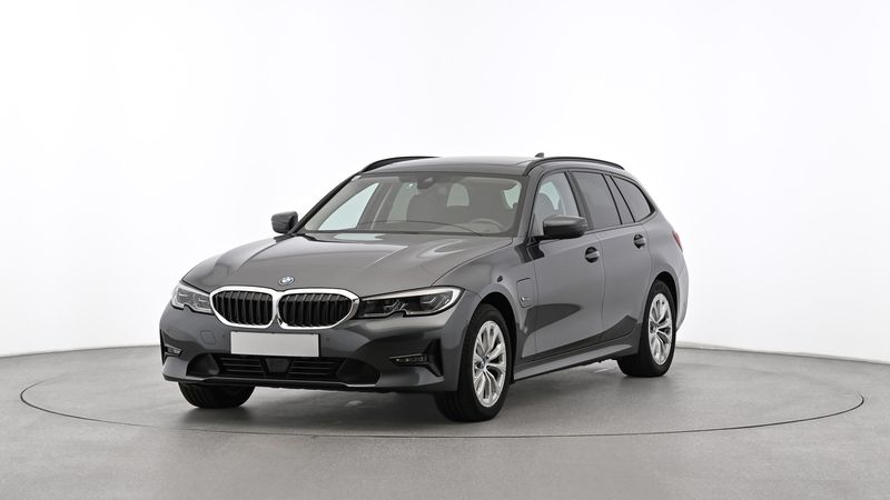 BMW 3er 320e xDrive Advantage