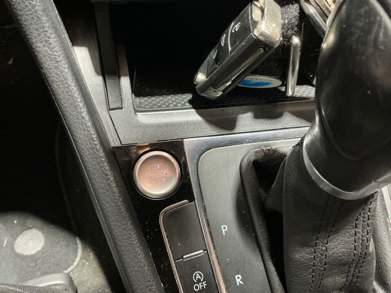 Volkswagen Golf VII 1.6 TDI Connect Start-Stopp