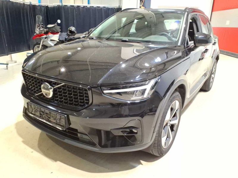 Volvo XC40 2.0 B4 Mild-Hybrid Plus Dark 2WD