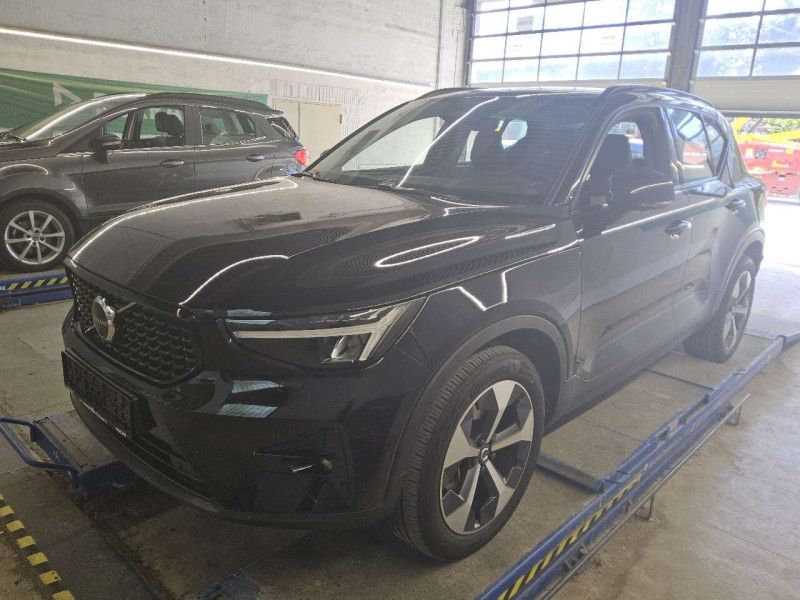 Volvo XC40 2.0 B4 Mild-Hybrid Plus Dark 2WD