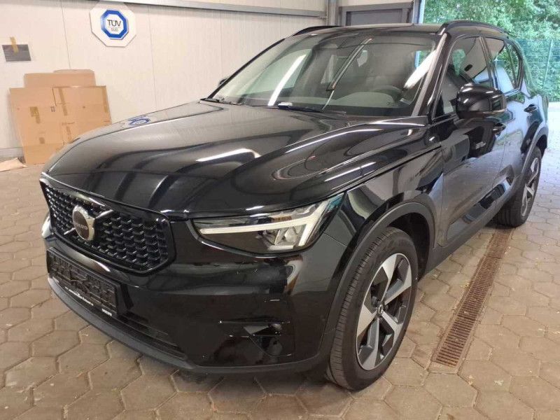 Volvo XC40 2.0 B4 Mild-Hybrid Plus Dark 2WD
