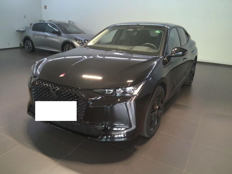 DS Automobiles DS4 1.6 E-Tense Hybrid Performance Line+