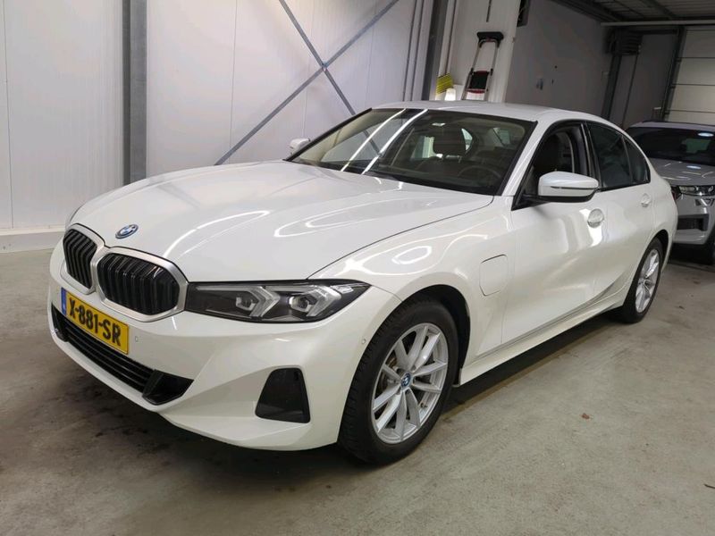 BMW 3 серия 320e