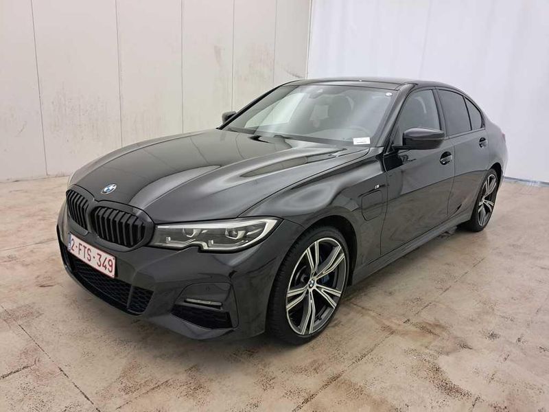 BMW 3 серия 330e M Sport