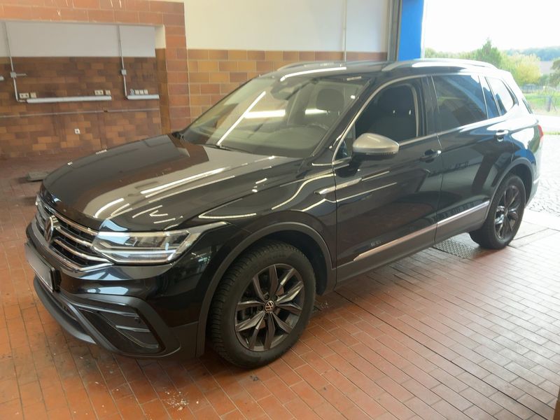 Volkswagen Tiguan Allspace 2.0 TDI Life 4Motion