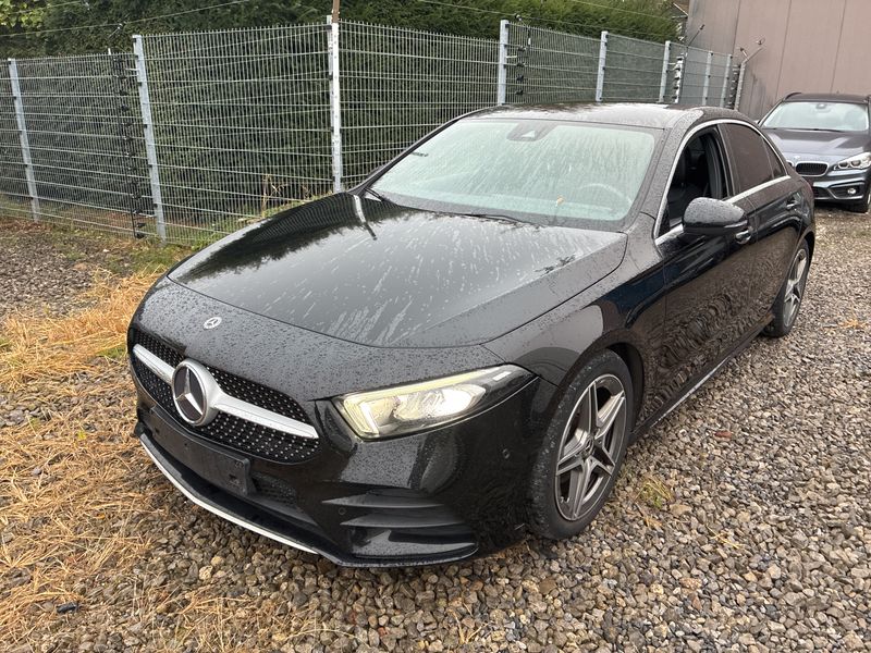 Mercedes-Benz A-Klasse Limousine A 180 AMG Line