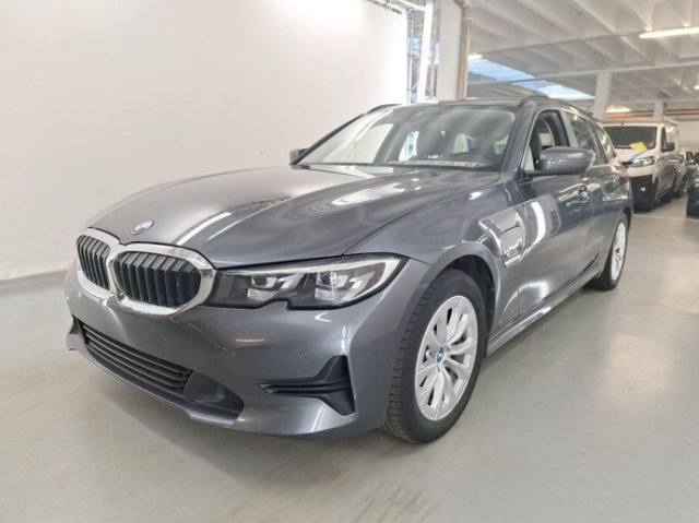 BMW 3 серия 320e Advantage