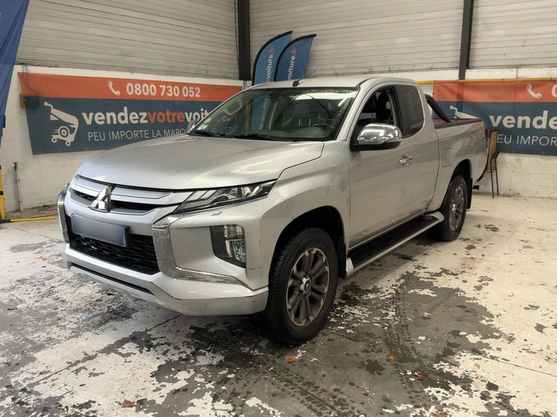 Mitsubishi L 200 2.2 DI-D Club Cab 4WD