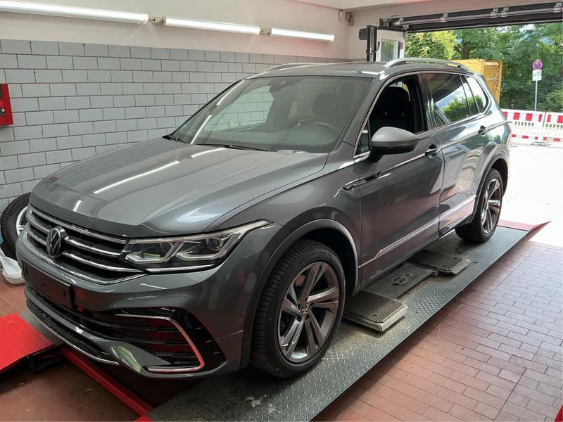 Volkswagen Tiguan Allspace 2.0 TSI R-Line 4Motion