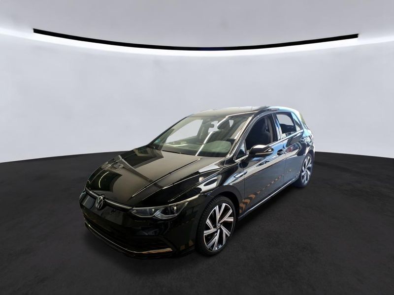 Volkswagen Golf VIII 2.0 TSI Style