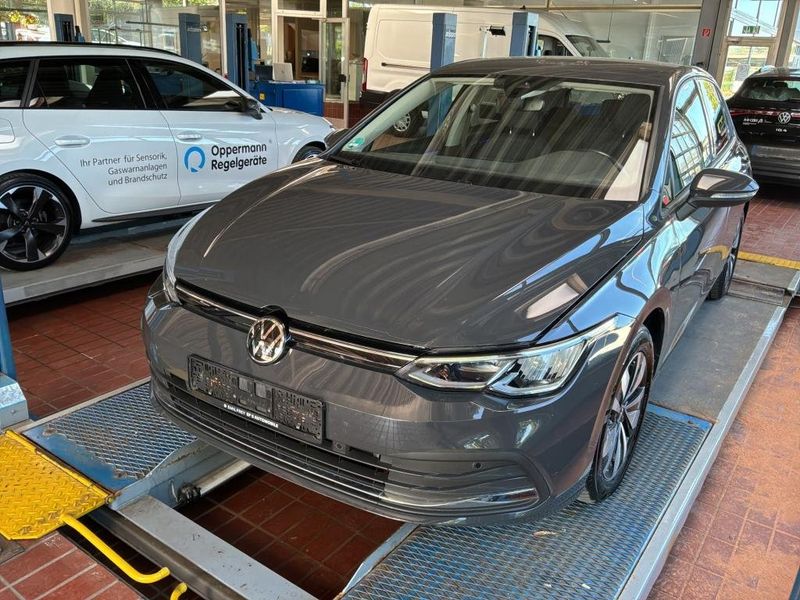 Volkswagen Golf VIII 1.0 TSI Move