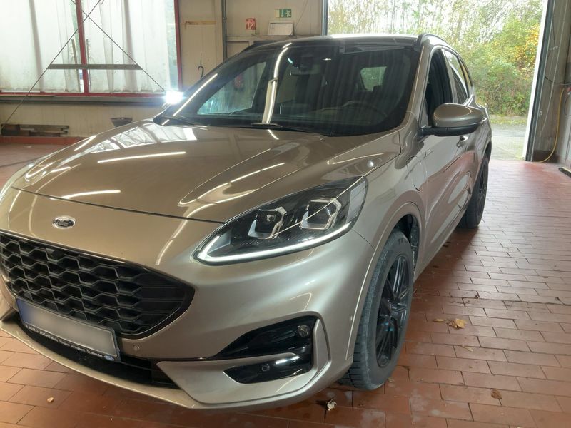 Ford Kuga 2.5 Plug-in Hybrid ST-Line X