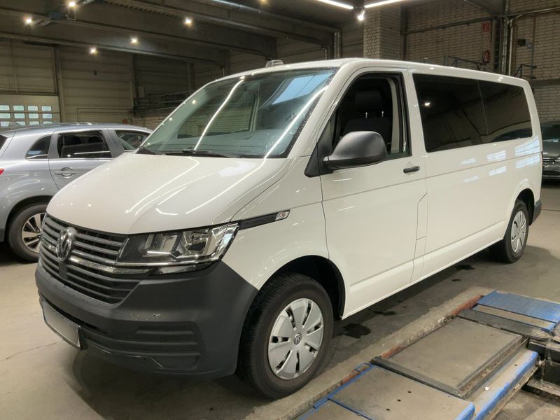 Volkswagen T6.1 универсал 2.0 TDI lang FWD