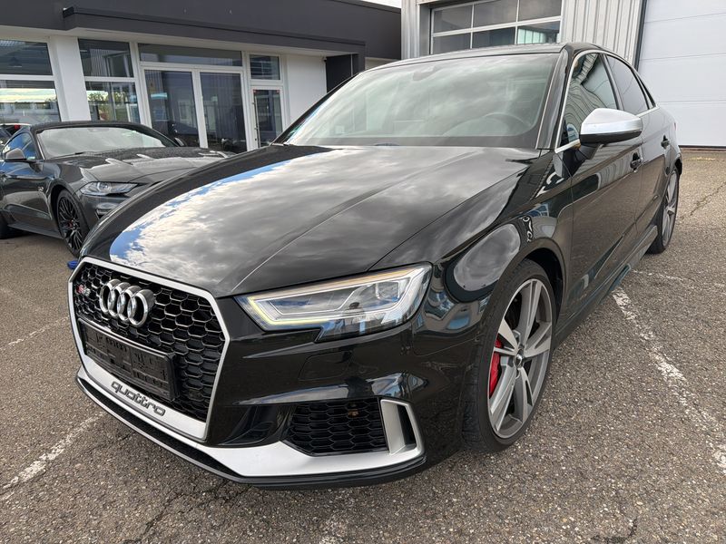 Audi RS 3 2.5 TFSI quattro