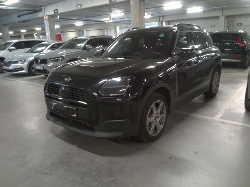 MINI Countryman 1.5 Mild-Hybrid Blackyard