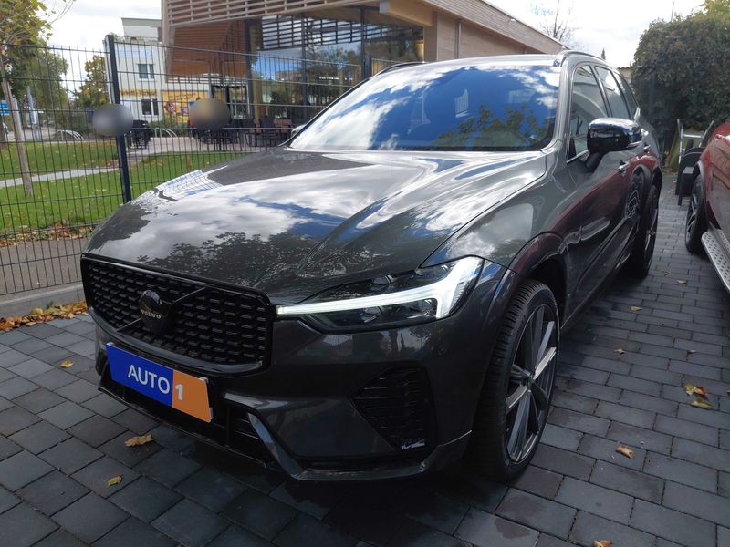 Volvo XC60 2.0 B4 Mild-Hybrid R Design 2WD