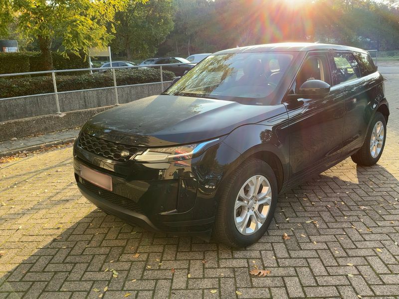 Land Rover Evoque P300e Hybrid S