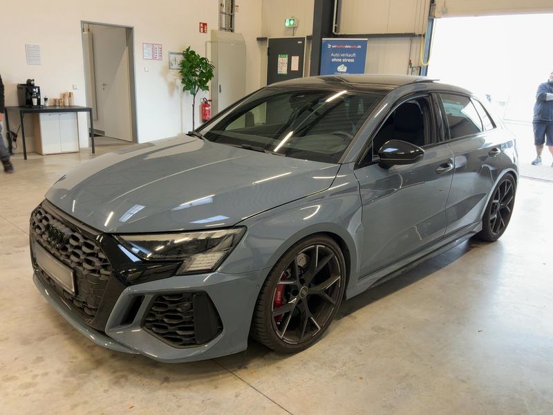 Audi RS 3 Sportback 2.5 TFSI quattro