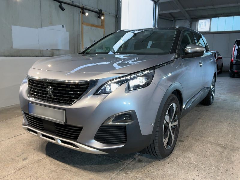 Peugeot 5008 1.2 PureTech Crossway