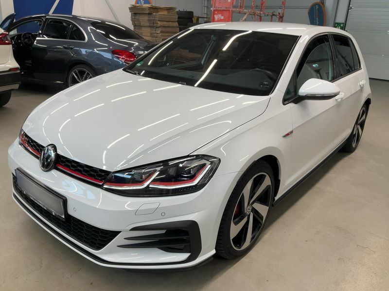 Volkswagen Golf VII 2.0 TSI GTI Performance BlueMotion Tech