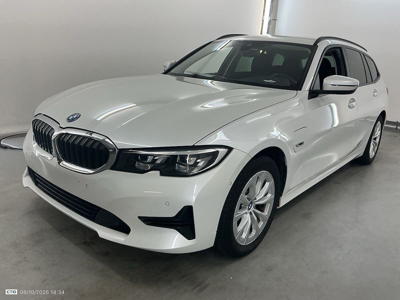 BMW 3 серия 320e Advantage
