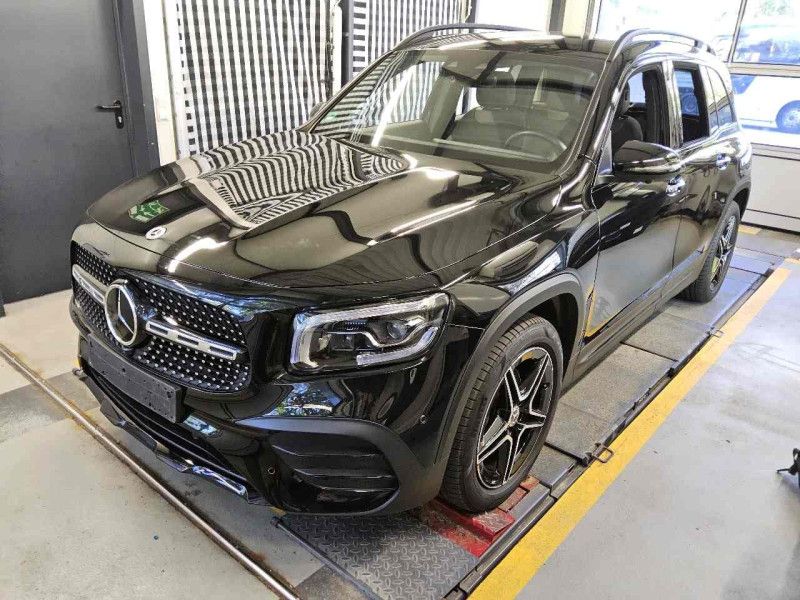 Mercedes-Benz GLB-класс GLB 200 AMG Line