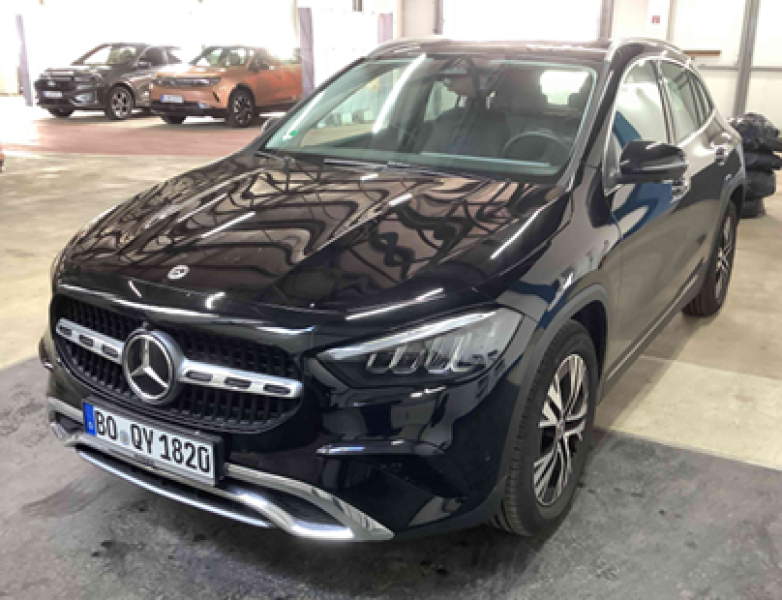 Mercedes-Benz GLA-класс GLA 200 Mild-Hybrid Progressive Line Edition