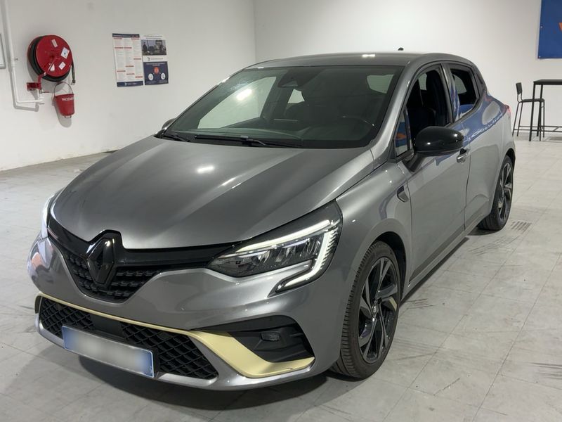 Renault Clio 1.6 Hybrid E-Tech Engineered