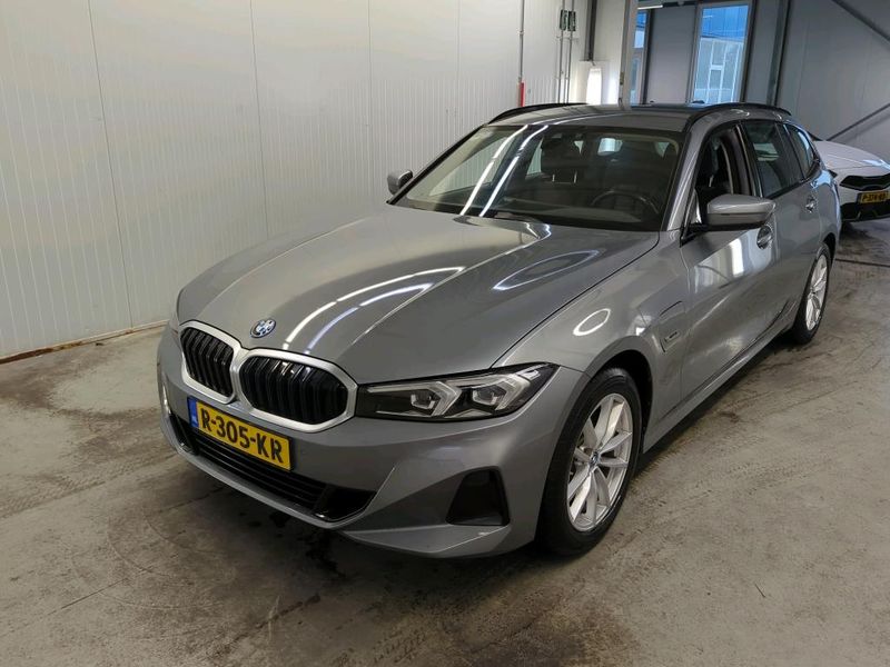 BMW 3 серия 320e