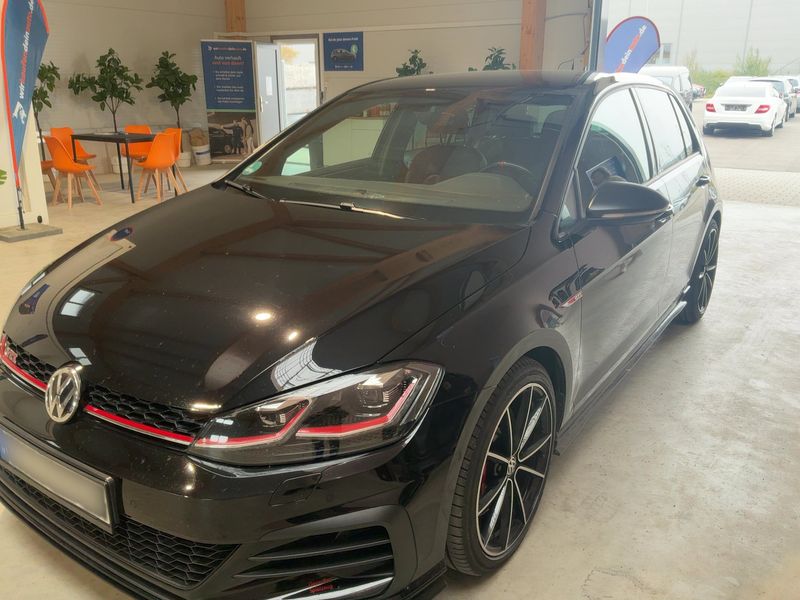 Volkswagen Golf VII 2.0 TSI GTI TCR