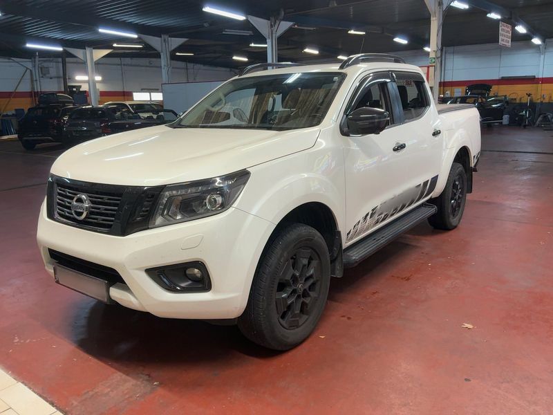 Nissan Navara NP-300 2.3 dCi N-Guard Double Cab 4x4