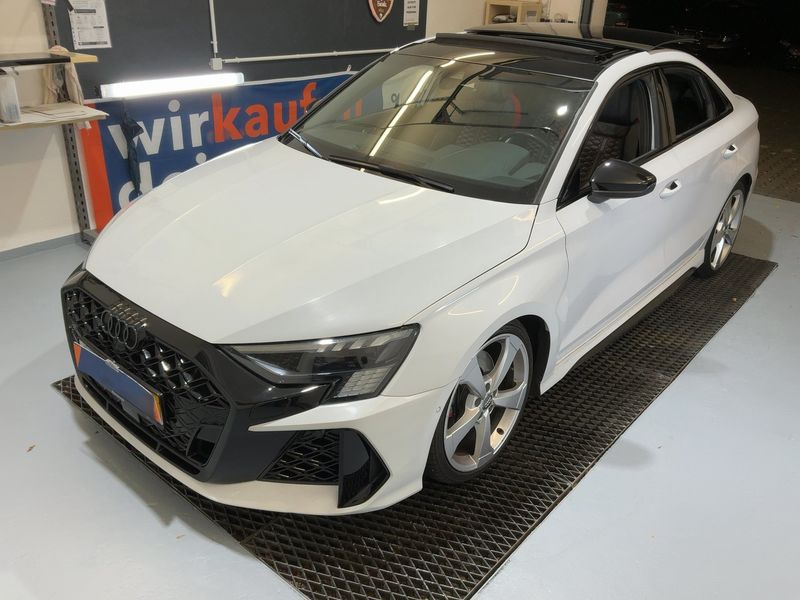 Audi S3 2.0 TFSI quattro