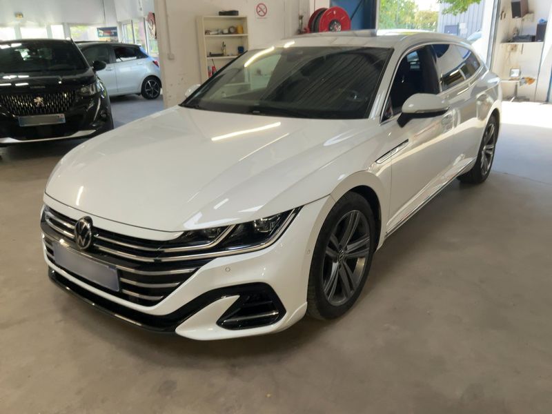 Volkswagen Arteon Shooting Brake 2.0 TDI R-Line 4Motion