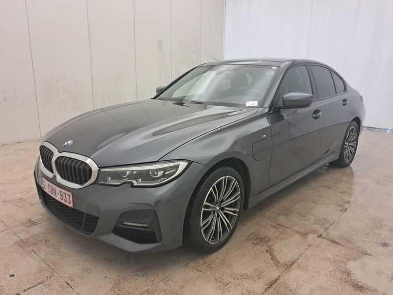 BMW 3 серия 330e M Sport