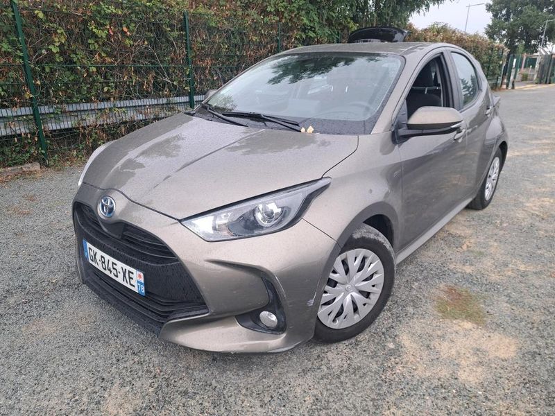 Toyota Yaris 1.5 Hybrid Dynamic Business