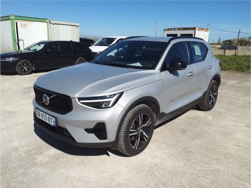 Volvo XC40 2.0 B4 Mild-Hybrid R Design 2WD