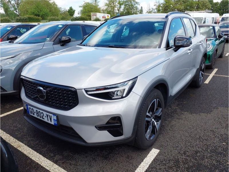 Volvo XC40 2.0 B4 Mild-Hybrid R Design 2WD