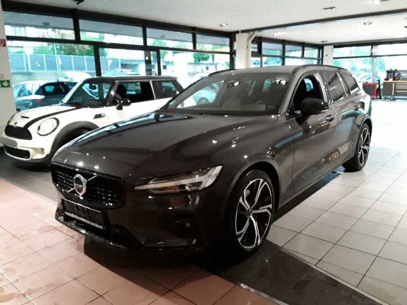 Volvo V60 2.0 B4 Mild-Hybrid Plus Dark