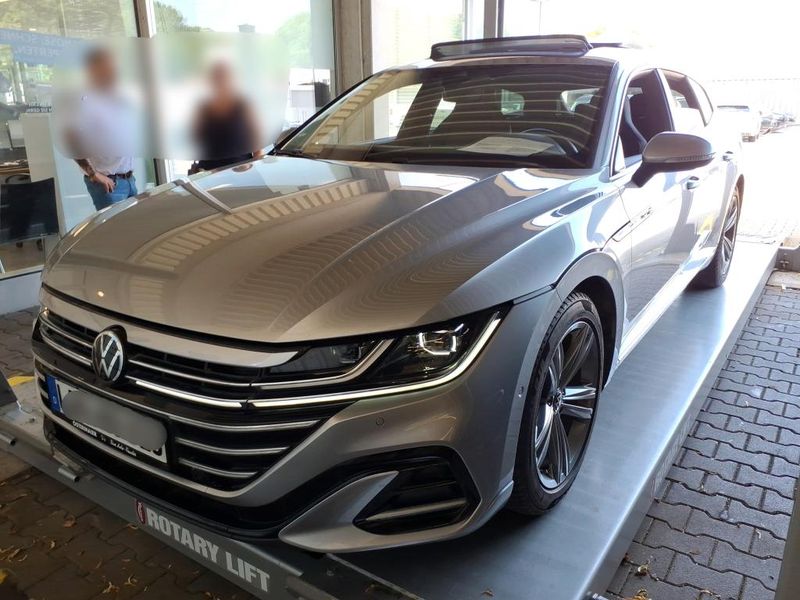 Volkswagen Arteon Shooting Brake 2.0 TDI R-Line 4Motion