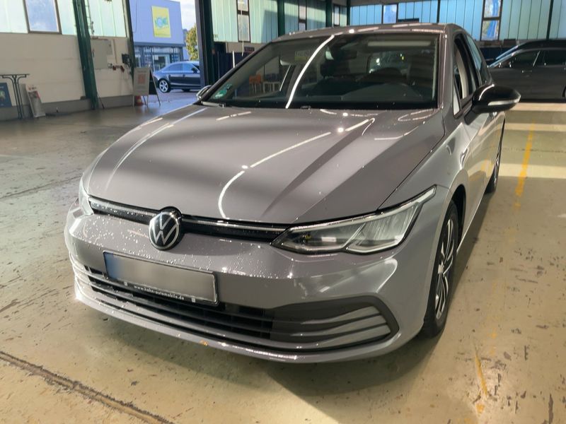 Volkswagen Golf VIII 1.0 eTSI Life