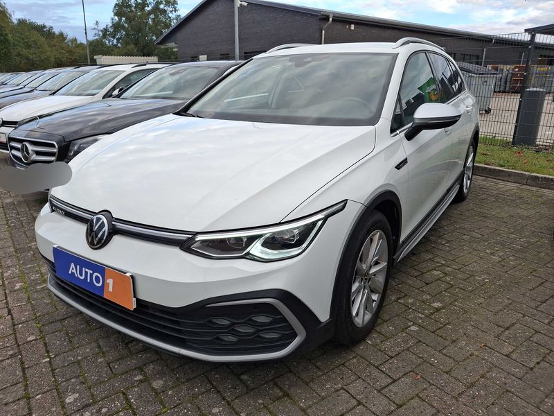 Volkswagen Golf VIII 2.0 TDI Alltrack 4Motion