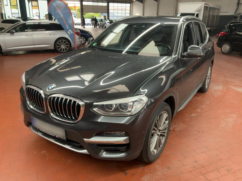 BMW X3 xDrive 30e Luxury Line