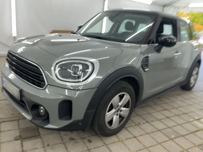 MINI Countryman Cooper Essential Trim